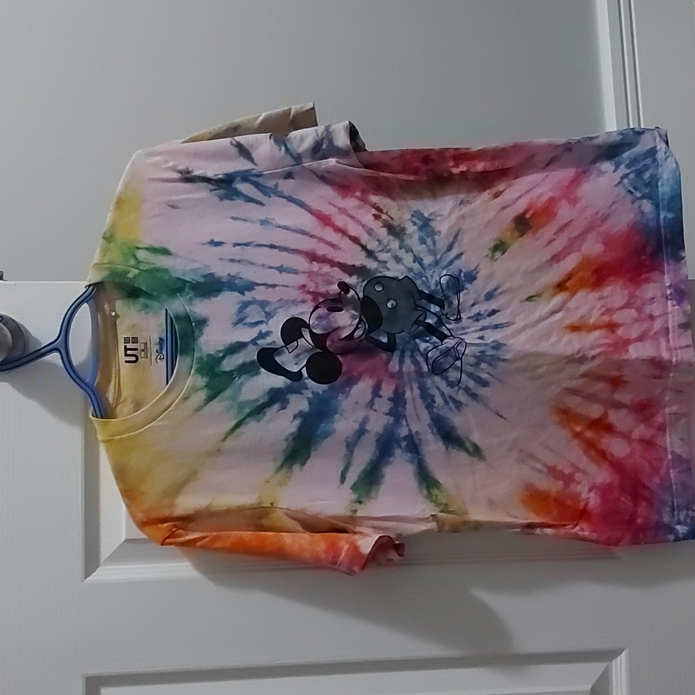Disney Mickey Mouse tie died tshirt